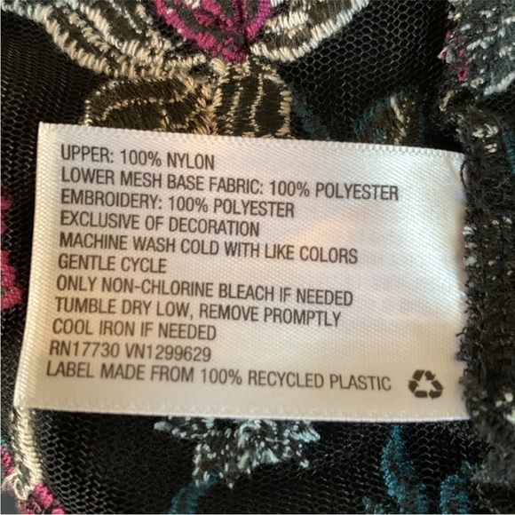 💨 No longer available💨 💜 NWOT Floral Embroidered Sheer Maxi Overdress Duster - Picture 12 of 14